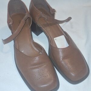 Preview International Brown Heels with Chunky Heel